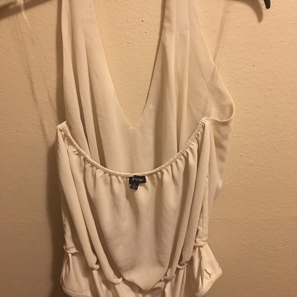 Backless Halter & pants - Picture 5 of 8